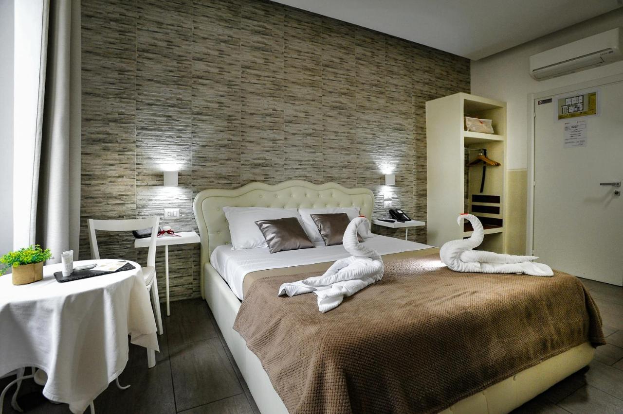 Domus Castroni Pompeo Magno 3* Roma