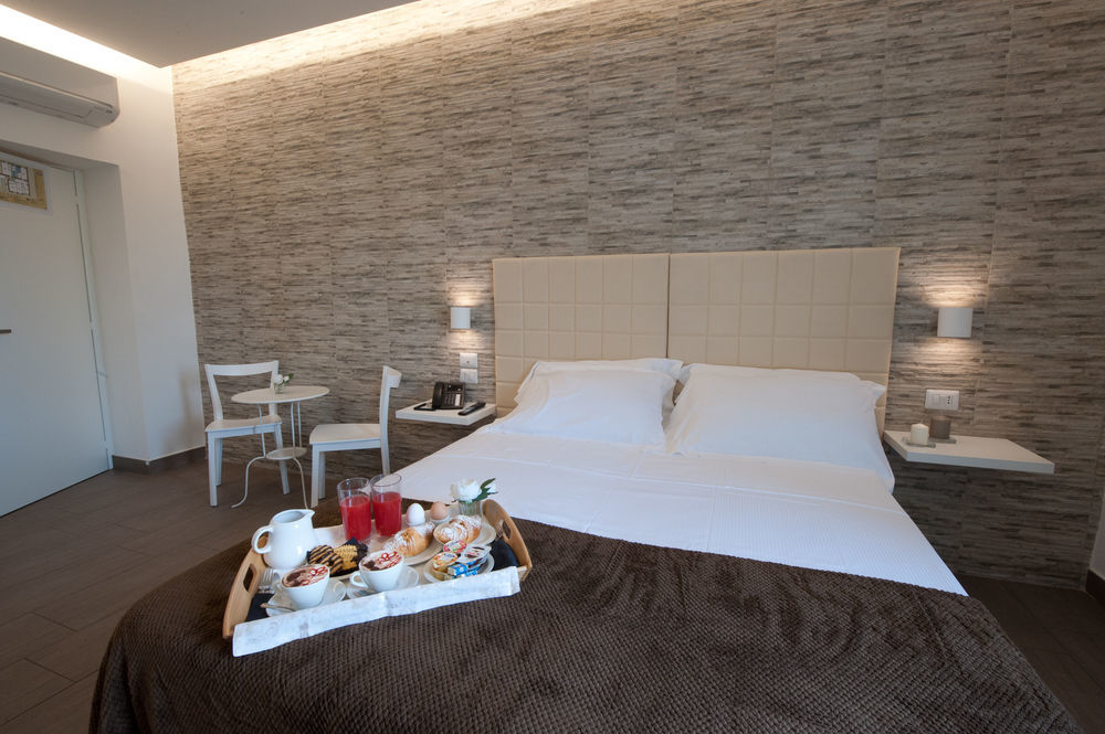 Domus Castroni Pompeo Magno 3* Roma