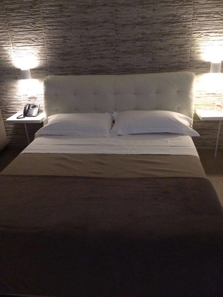 Domus Castroni Pompeo Magno Bed & Breakfast Roma