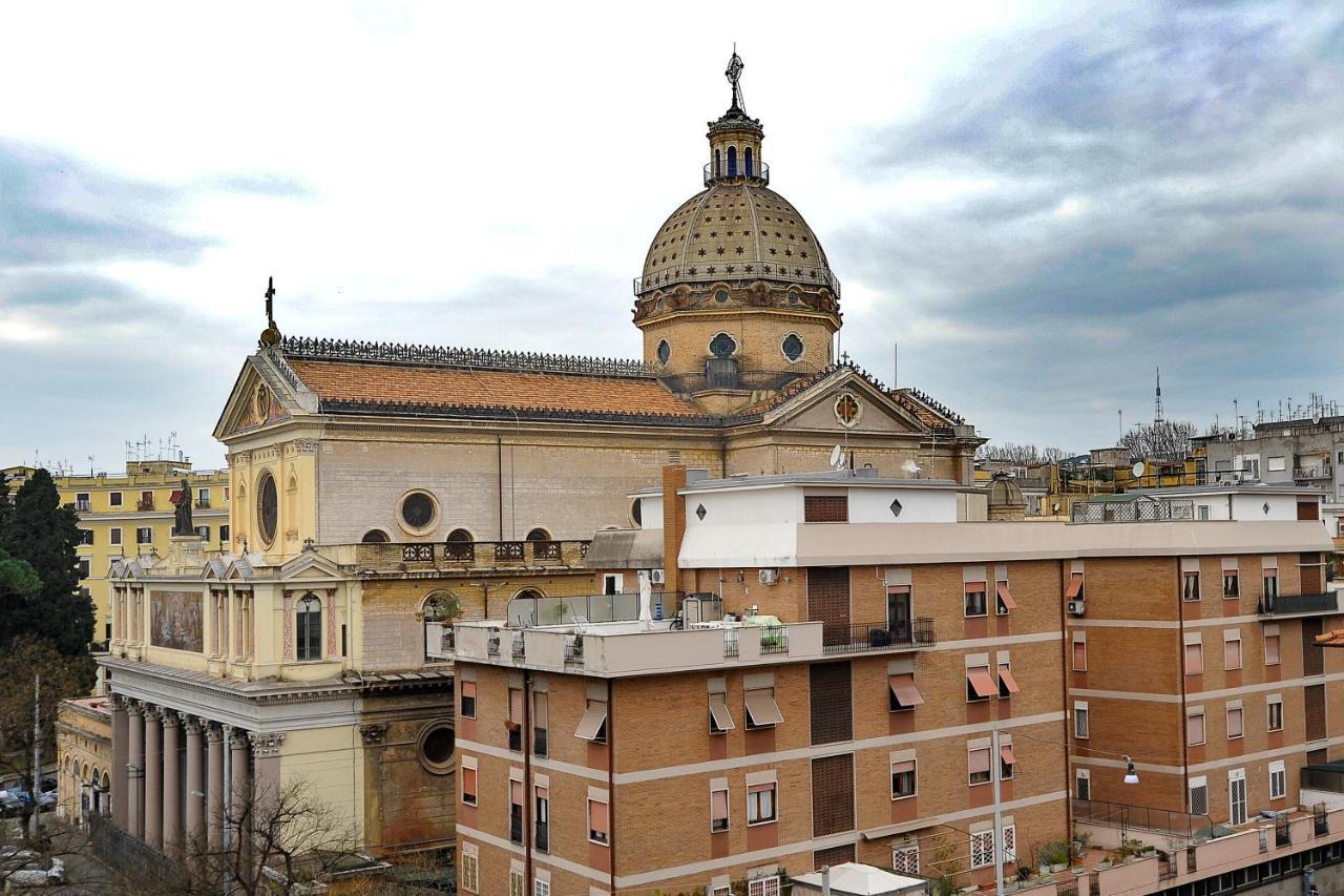 Bed & Breakfast Domus Castroni Pompeo Magno Roma