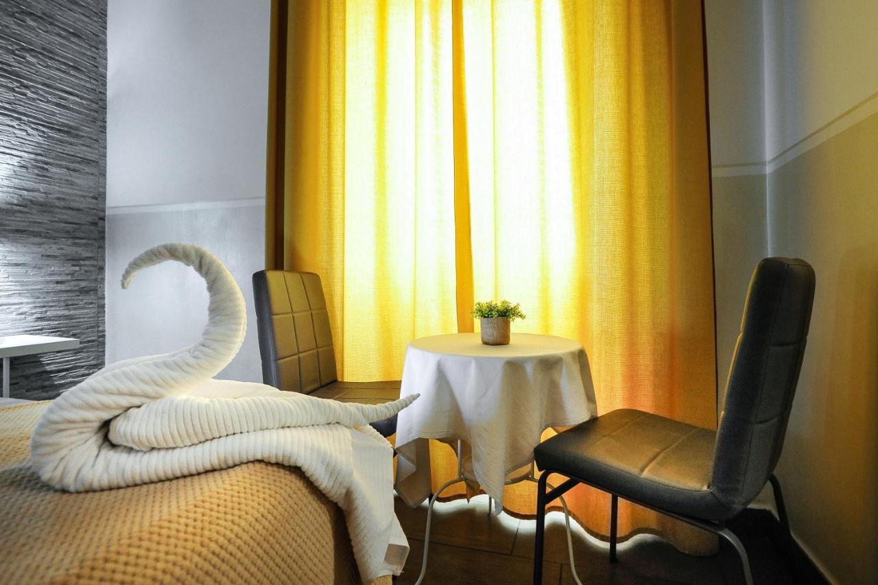 Bed & Breakfast Domus Castroni Pompeo Magno Roma